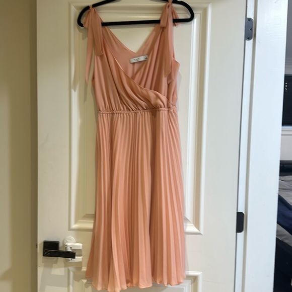 Peach Ali & Jay Dress - Picture 1 of 4